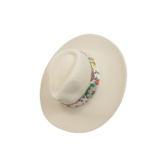 Chapeau Beige avec Bandeau Fleuri